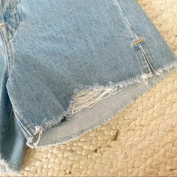 NWT Gianni Bini Michelle High Rise Mid Thigh Denim Shorts - Picture 4 of 6
